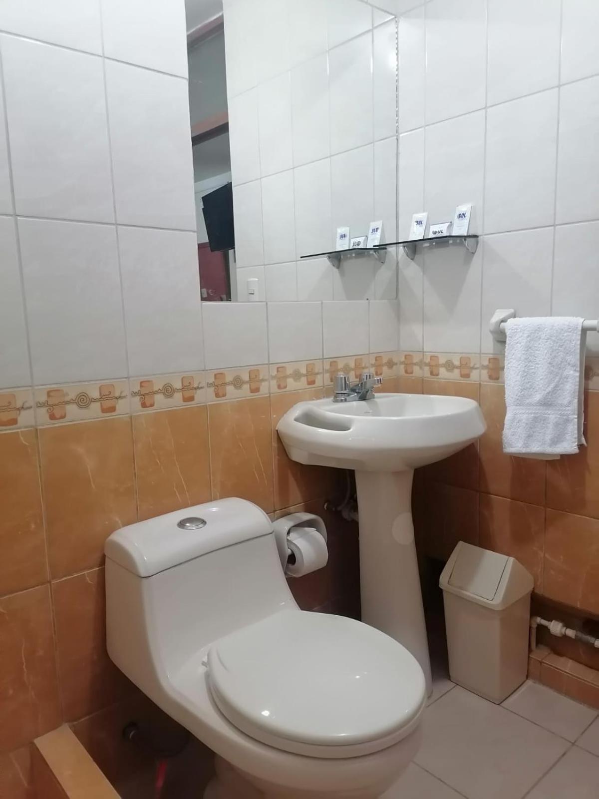 Sol De Oro Hotel Andahuaylas Ngoại thất bức ảnh
